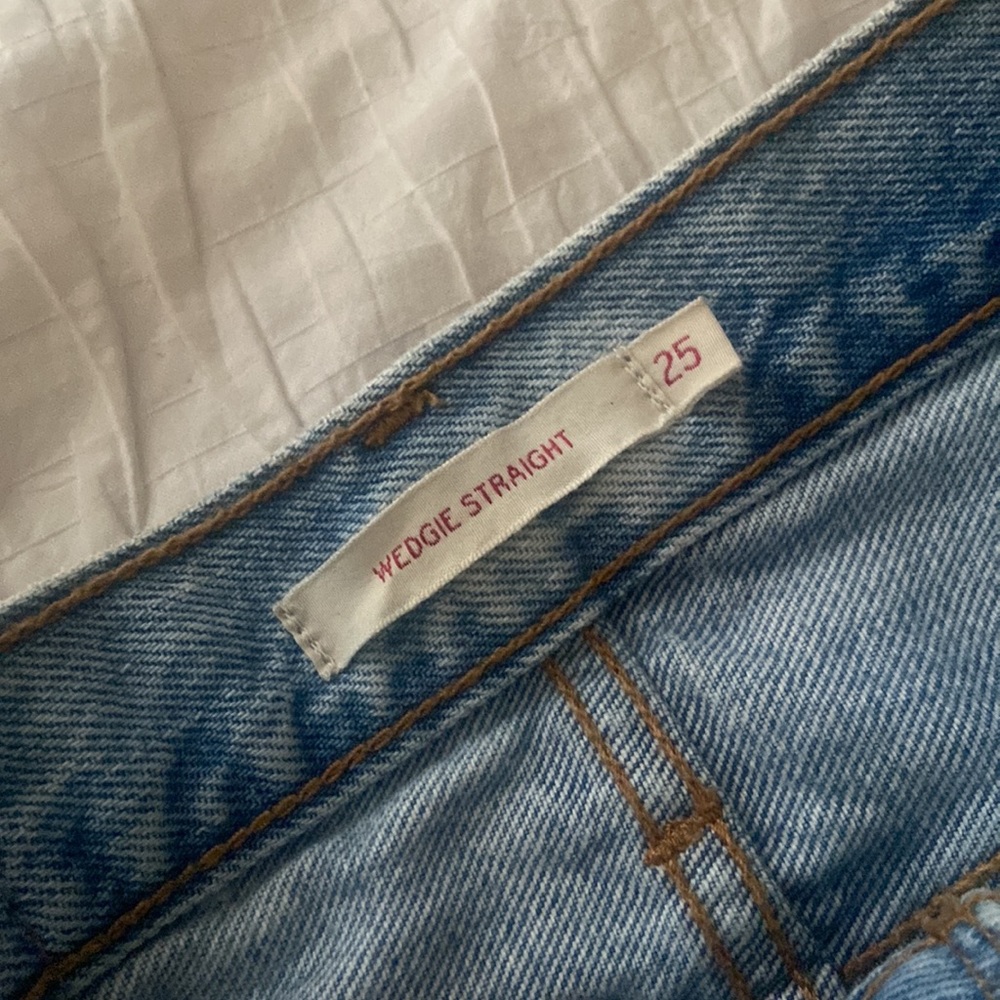Levi jeans - Picture 2 of 3